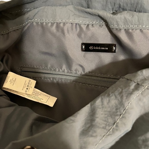 Lululemon Wanderlust Backpack 25L Blue Unisex - Picture 8 of 8